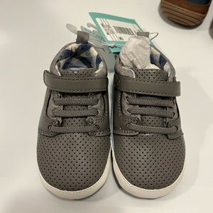 Stride Rite Grey Leather Shoes NWT size M (12-18 months)